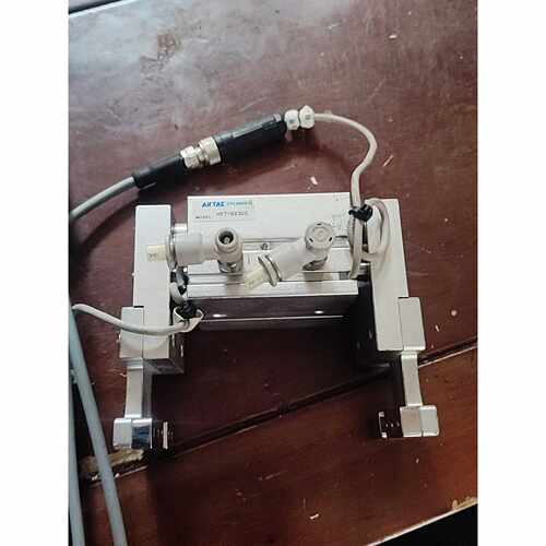 下单前咨询AirTac/亚德客气缸 HFT16X30S阔型夹子气带光电