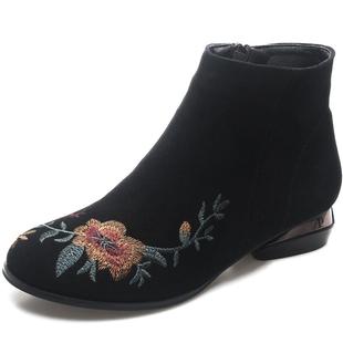 2025冬季新款绣花鞋磨砂短靴女款妈妈鞋秋冬款羊皮女靴软纯皮棉鞋