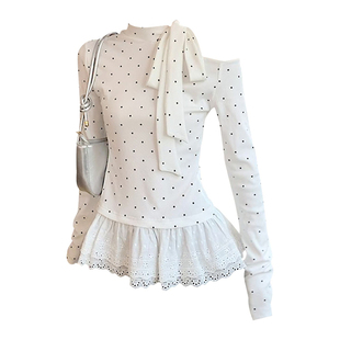 白色波点蝴蝶结绑带内搭t恤女秋季蕾丝花边修身设计感长袖上衣ins
