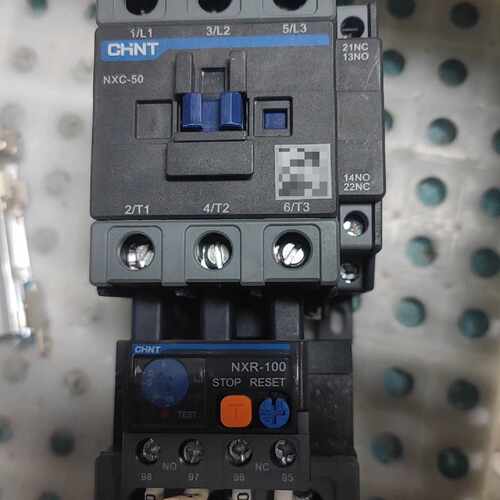 NXC －50接触器加NXR －100热继电器，成色如图