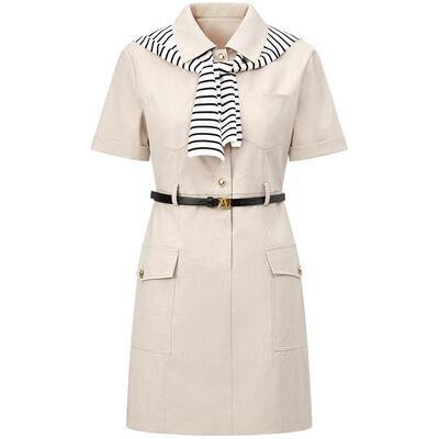 太平鸟女装2024秋季新款时髦披肩连衣裙A1FAE2489