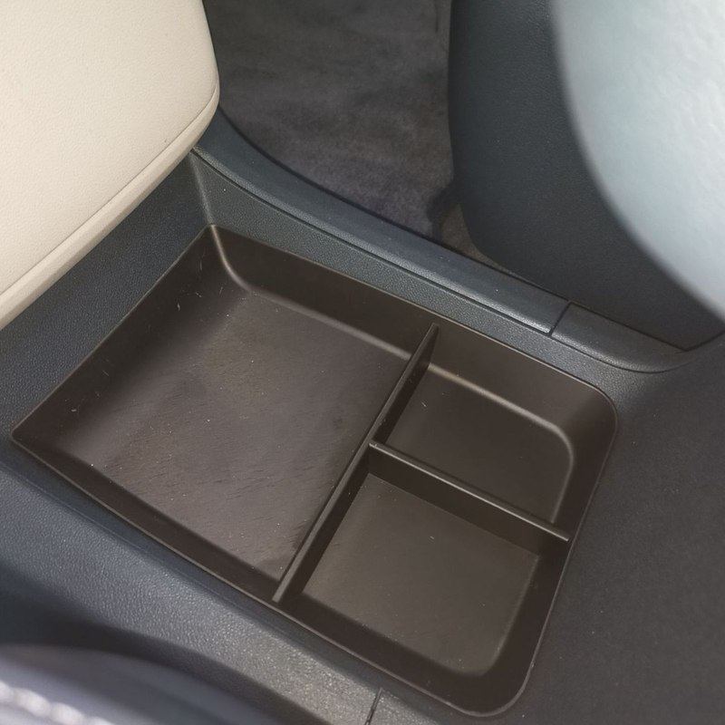 适用于别克世纪中控盒物别克扶手箱物收纳储储置中央盒下层物