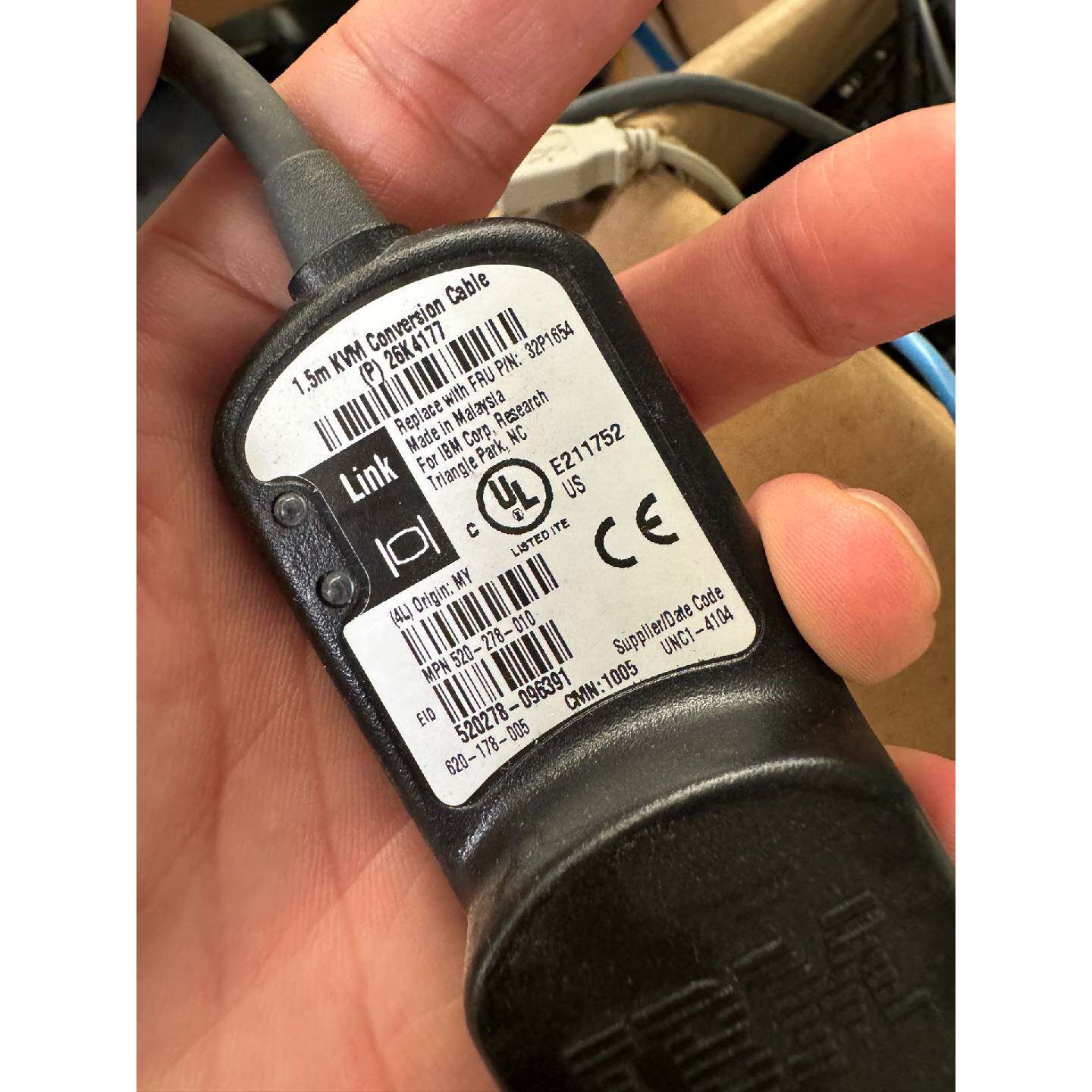 议价原装IBMKVM26K4177KVM线连接线现货5可维修