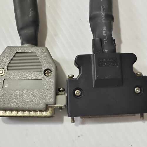询suntone sm-50j伺服驱动连接线转DB25 ，长2