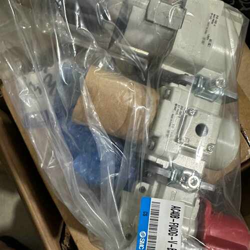 全新气动三联件AC40B-F04DG-V-B—议价