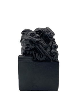 新中式风黑白金色树脂雕刻玉玺