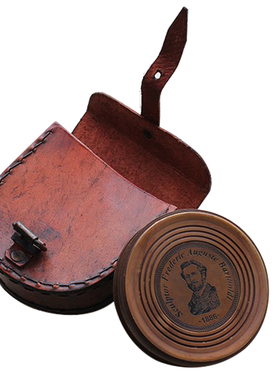 黄铜望远镜个性道具指南针