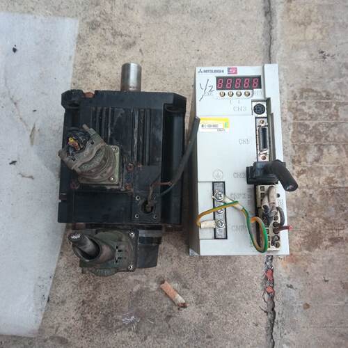 议价Mitsubishi Servo Driver Mr-E-100A-Kh003 Servo Motor Hf适