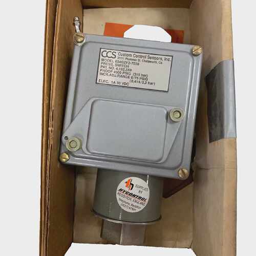 Custom Control CCS Model 604GZF2-7030 DUAL-SNAP Pressure Swi