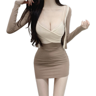 气质短裙性感吊带连衣裙包臀套装春连衣裙2026女新款夜场裙子纯欲