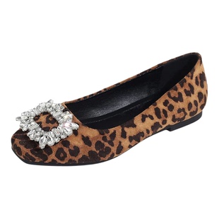 小码313233平底单鞋豹纹水钻方扣浅口女鞋大码41小个子玛丽珍鞋43