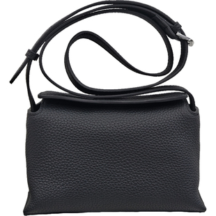 头层牛皮荔枝纹斜挎枕头包包女2026春季新款翻盖小方包手机包5866