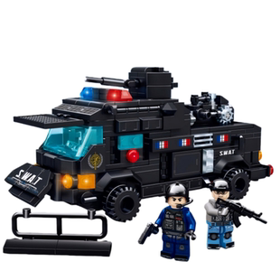 森宝积木黑鹰行动8合1特警防暴水炮车反恐运兵攀登装甲车拼装玩具
