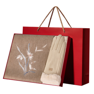 纯羊毛围巾礼盒妈妈款轻奢手套套装配大衣披肩围脖高端大气上档次