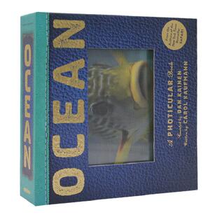 进口英文原版正版 Ocean A Photicular Book 海洋 光与影视觉动画书系列 会动的3D动物科普图片 纽约时报绘本畅销书