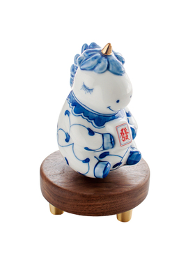 国潮青花陶瓷马年吉祥物装饰摆件