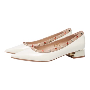 星期六尖头优雅柳钉单鞋春季新款方跟舒适浅口女单鞋SSE1111014