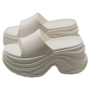 厚底拖鞋女外穿2026新款夏季海边配裙婚纱神器绝美松糕增高跟凉拖