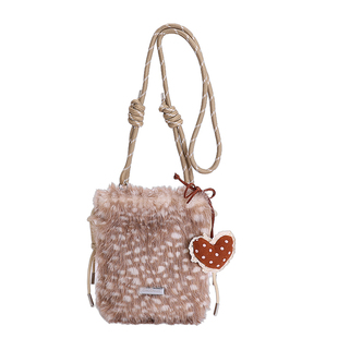 韩系小众设计毛绒包包女2025新款秋冬单肩包休闲超火毛茸茸斜挎包