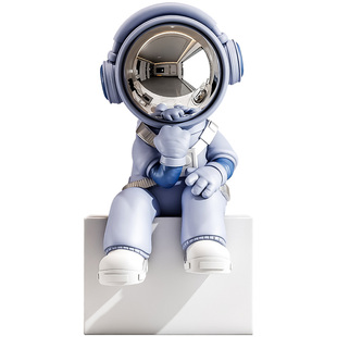 宇航员太空人摆件网红玄关桌面航天员小装饰品办公室好物树脂公仔
