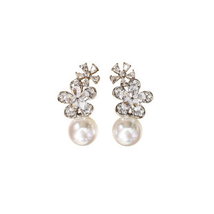 极光正圆轻奢镶满钻繁花珍珠耳环高级感仿海水澳白耳钉百搭耳饰女