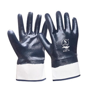 手套劳保耐磨防油防水耐油刷漆电焊焊工专用加厚胶皮柴油胶橡胶王