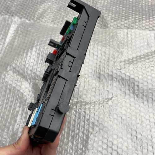 议价Dongfeng Peuot 3008 Interior Fuse Box Compatible With 20