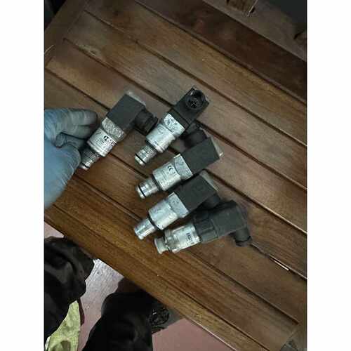 售前询价拆机正品 HYDAC贺德克 VM2D0/-L24 油液污染指