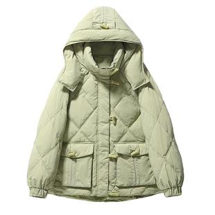 宛宛大码女装冬季新款胖mm白鸭绒牛角扣气质连帽宽松羽绒服外套潮