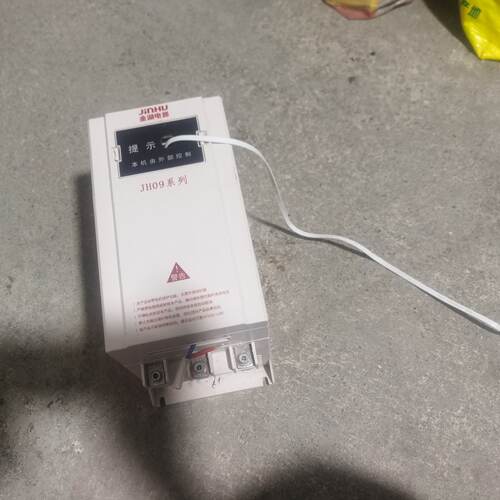 咨询后拍金湖电器软启动器，型号JH09-30KW-Z，380V三相，