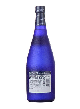 那些在淡雅榻榻米上的美酒