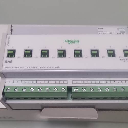 议价施耐德8路16A开关模块MTN657895