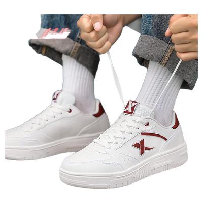 特步男鞋板鞋男2025年夏季皮面