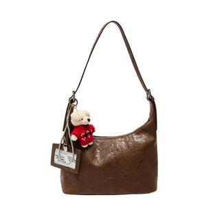 三福挎包秋季学院风纯色小熊挂件hobo包单肩包女包508713