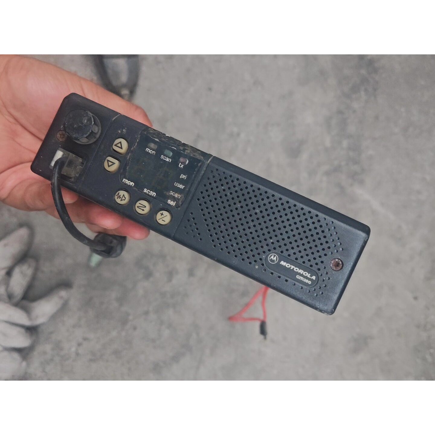 议价二手拆机一个MOTOROLA/罗拉Gm300载电