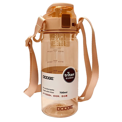 道奇tritan母婴材质带背带户外运动水杯男夏季杯子大容量便携杯