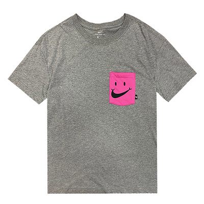 Nike/耐克正品当季新款女子口袋笑脸圆领运动上衣短袖 CV5649
