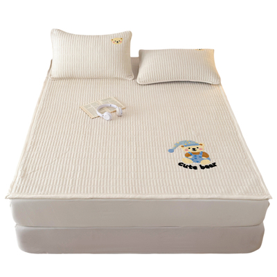 冬季牛奶绒毛巾绣儿童夹棉床垫