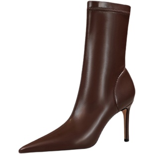 漆皮小个子大码中筒靴春秋款细跟高跟尖头性感显瘦棕色短靴女靴子