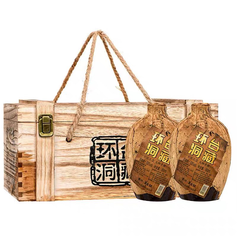 贵州酱香型白酒53度洞藏封坛老酒