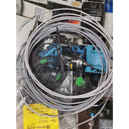 议价PEPPERLFUCHS NBB1-3M22-E2，磁性开