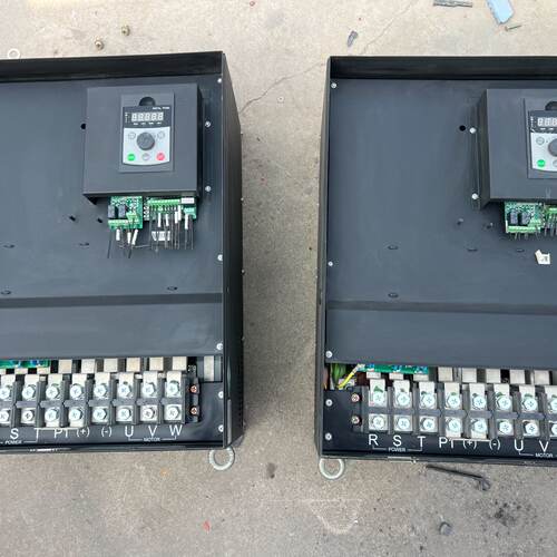 咨询后拍日业变频器，CM530，CM530-B093P，176a，，