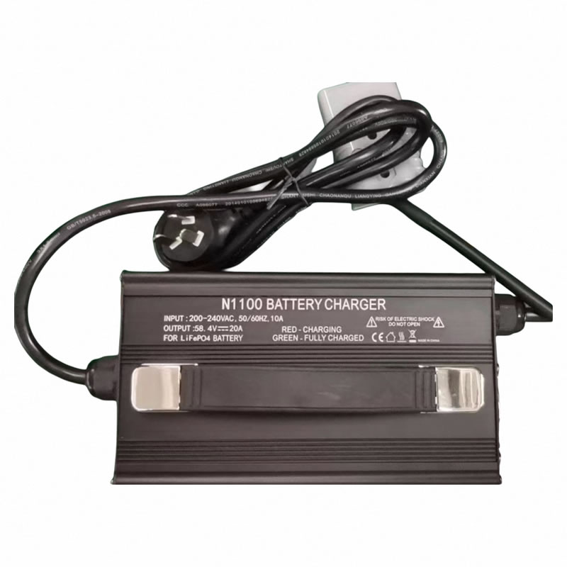 高端铝壳便携充电器12V24V48V60V