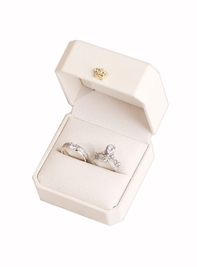 情侣锆石镶嵌奢华对戒