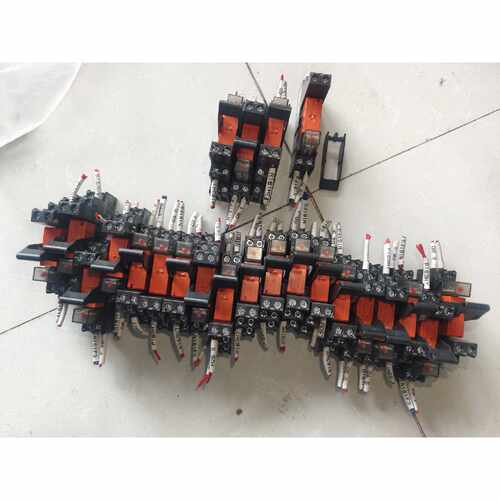 下单前咨询泰科继电器RT314024