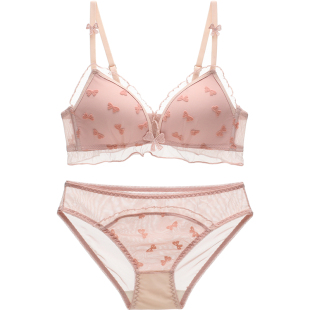 六只兔子大红色礼盒内衣女小胸聚拢本命年婚礼文胸罩内裤红运礼盒