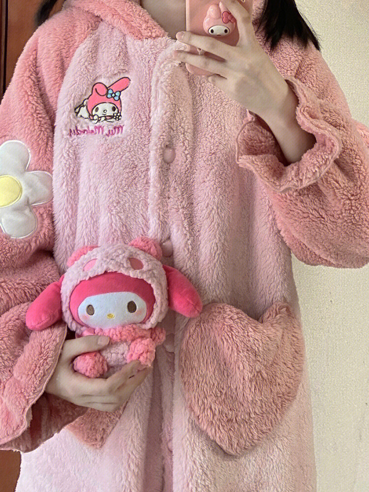 台湾睡衣女冬季新款珊瑚绒加绒加厚粉色毛绒可爱长款睡裙睡