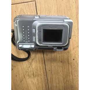 议价富士FinePix A210,银色机身,320万