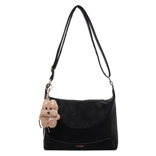 通勤包包女款2026新款春季时尚高级感轻奢小众单肩包大容量斜挎包