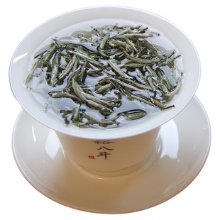 2025年新茶白毫银针一级茶叶罐装高端品鉴银毫满披果香蜜韵